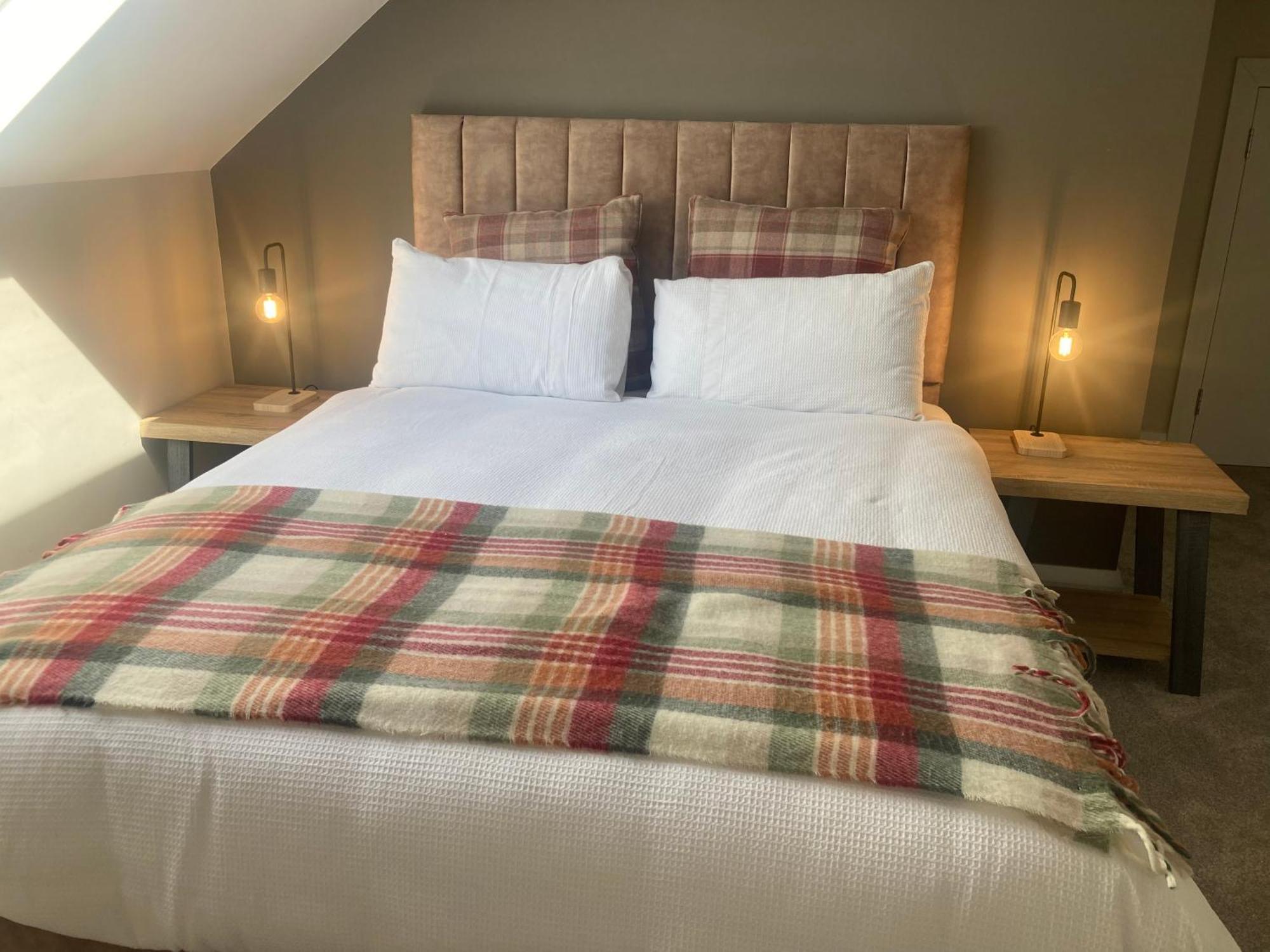 Appartamento Luxury Country Escape Ennis Esterno foto